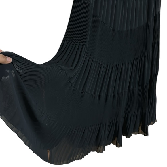 Joseph Ribkoff Mid-length Black Pleated Pullon skirt Size 14 - Picture 5 of 8